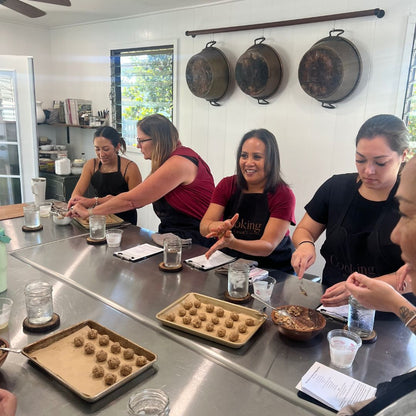 Holiday Cookie Tin Class - SOLD OUT